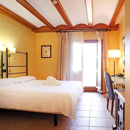 ホテル Hospederia Palacio Papa Luna 3*
