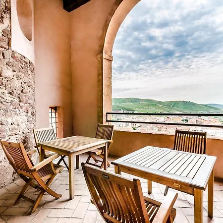 Hotel Hospederia Palacio Papa Luna 3*