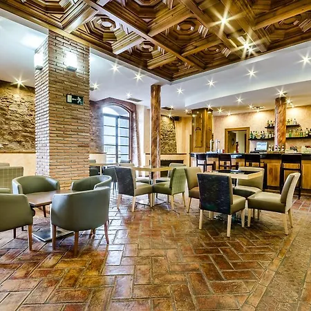 Hotel Hospederia Palacio Papa Luna