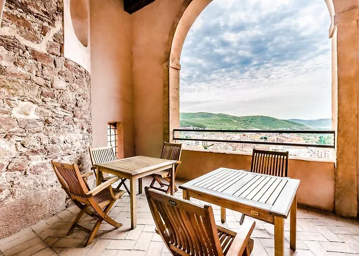 Отель Hospederia Palacio Papa Luna 3*