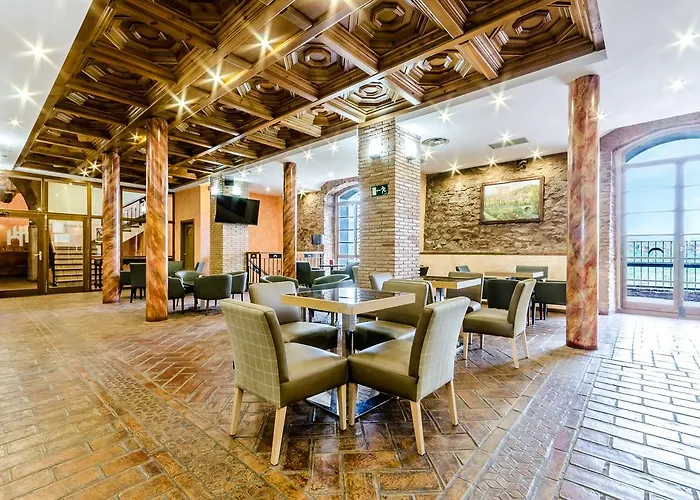 Отель Hospederia Palacio Papa Luna Ильюэка